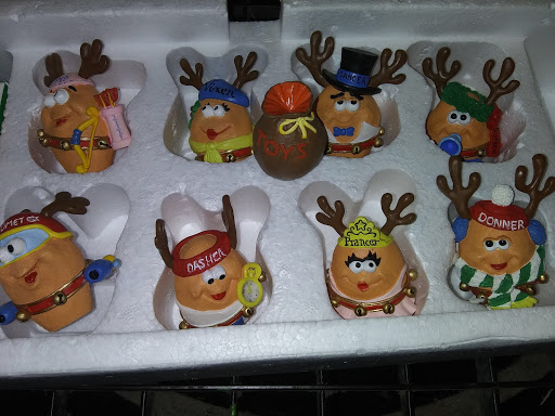 Store «Goodwill Store & Buy the Pound Outlet», reviews and photos, 9 Wason Rd, Hudson, NH 03051, USA