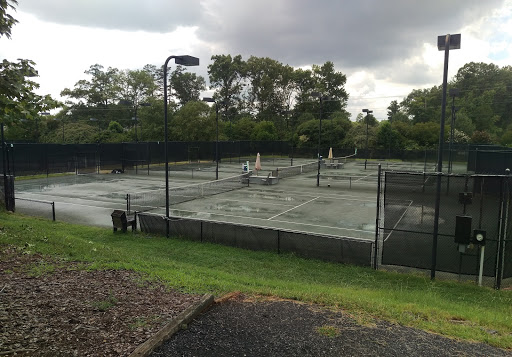 Paddle tennis classes for children in Charlotte