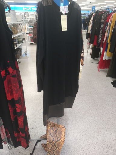Clothing Store «Ross Dress for Less», reviews and photos, 340 W Kettleman Ln, Lodi, CA 95240, USA