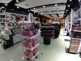DBS Beauty Store