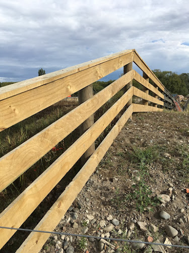 Comments and reviews of Wear Fencing