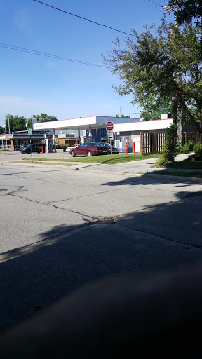 Speedway, 6804 W North Ave, Wauwatosa, WI 53213, USA, 
