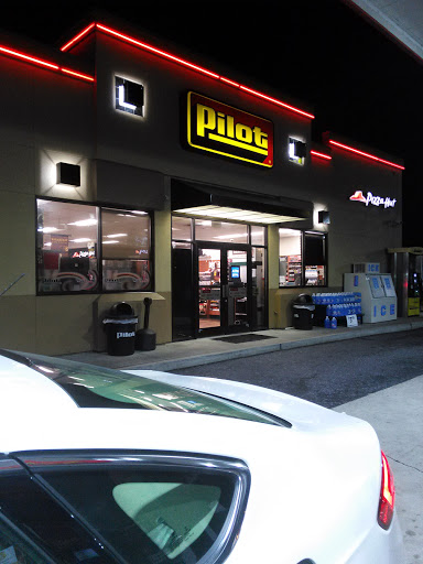 Convenience Store «Pilot Travel Center», reviews and photos, 2320 TN-46, Dickson, TN 37055, USA