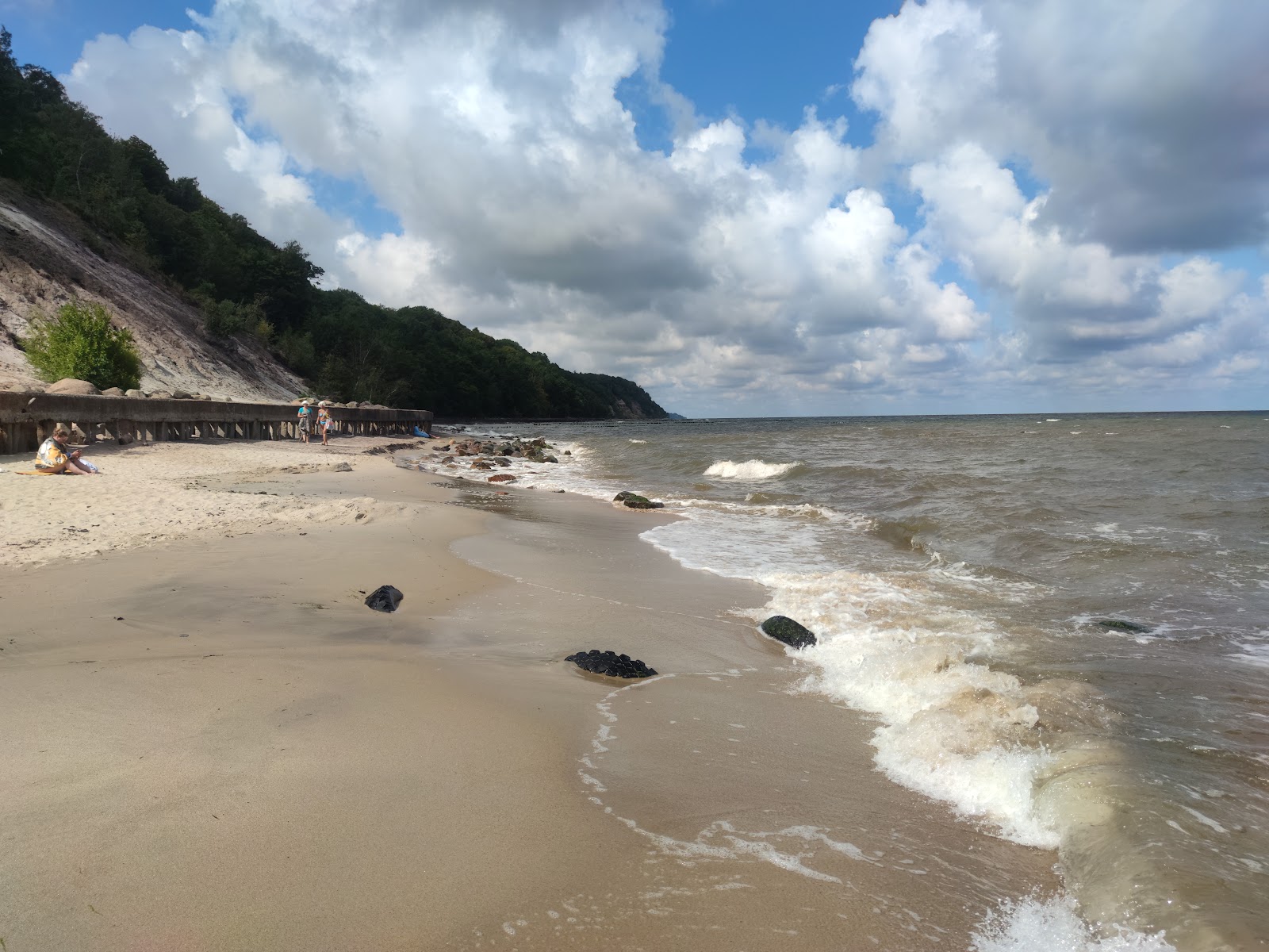 Foto von Gauzupskoye Ushchel'ye mit blaues wasser Oberfläche