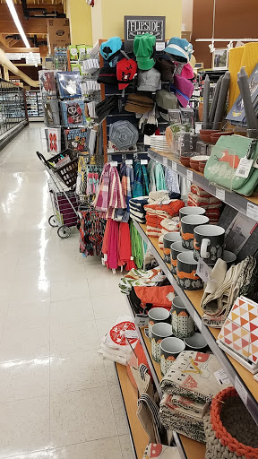 Grocery Store «New Seasons Market Sellwood», reviews and photos, 1214 SE Tacoma St, Portland, OR 97202, USA