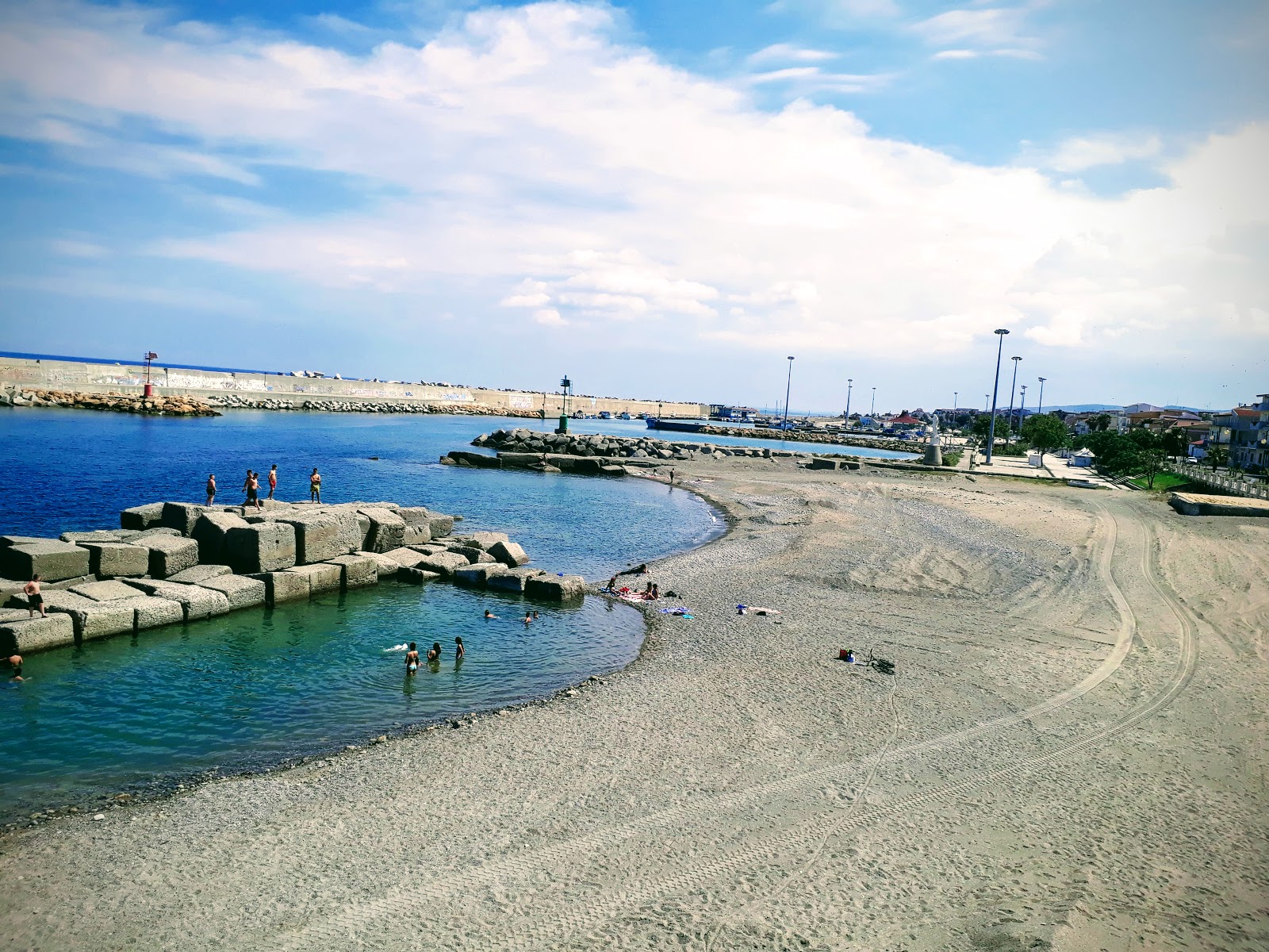 Fotografie cu Ciro' Marina beach zonele de facilități