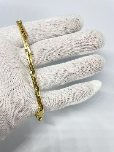 Pawn Shop «Crown Pawn Shop in Boca Raton», reviews and photos, 355 NE Spanish River Blvd, Boca Raton, FL 33431, USA