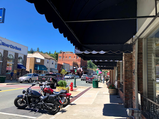 Sporting Goods Store «Sierra Mountain Outdoors Placerville», reviews and photos, 465 Main St, Placerville, CA 95667, USA