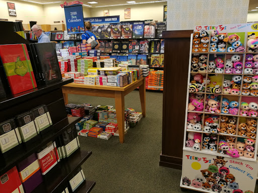 Book Store «Barnes & Noble», reviews and photos, 2051 N Federal Hwy, Fort Lauderdale, FL 33305, USA