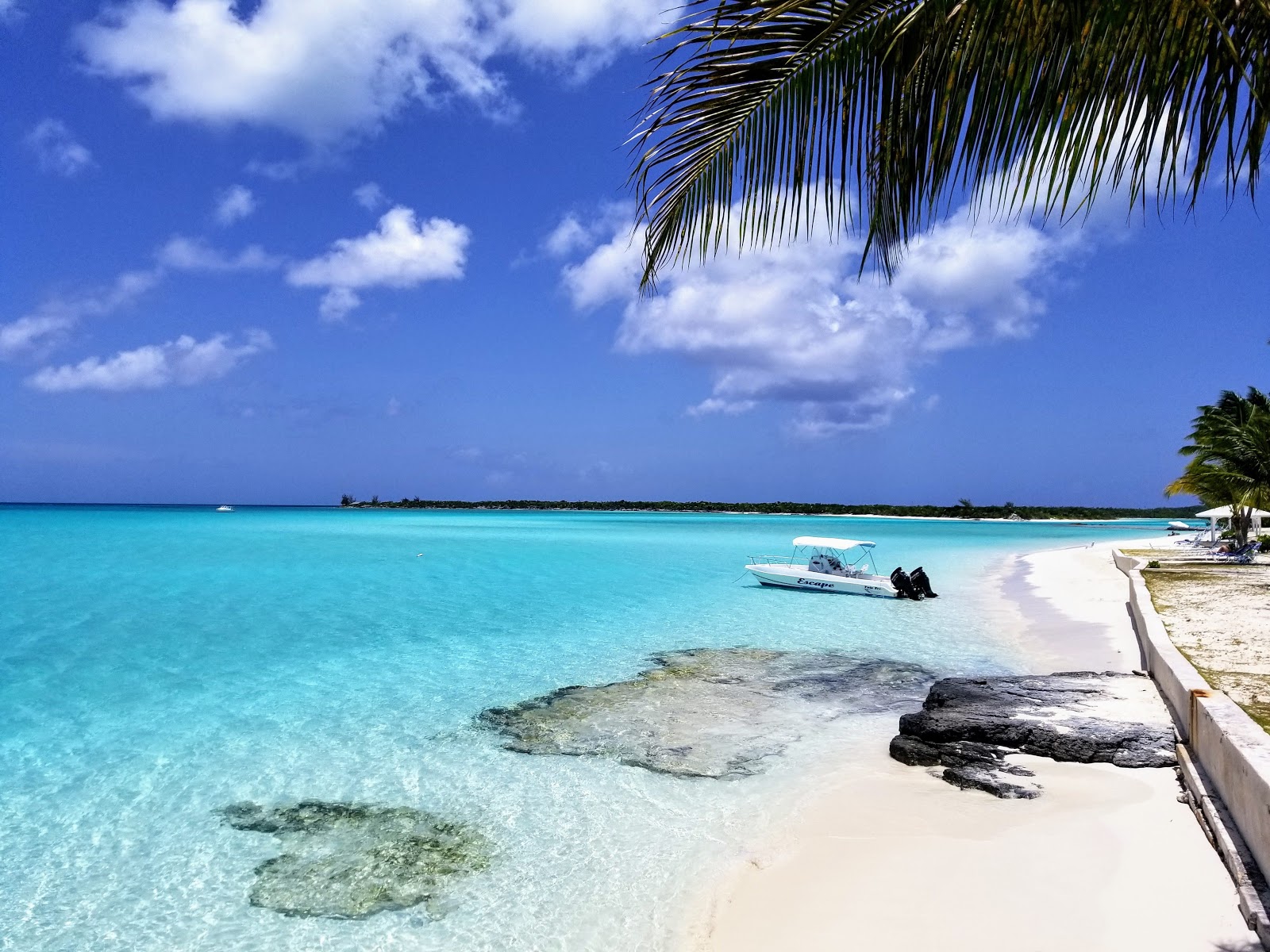Foto van Strand van Cape Santa Maria en de nederzetting