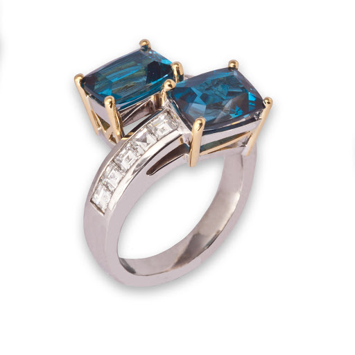 Jewelry Store «Revell Jewelers», reviews and photos, 904 Middle Rd, Bettendorf, IA 52722, USA