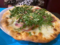 Plats et boissons du Restaurant italien Mezza Luna - Pizzeria Artisanale à Paris - n°3