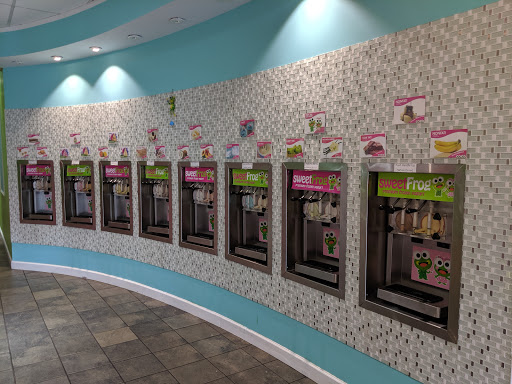 Frozen Yogurt Shop «sweetFrog», reviews and photos, 34 Shunpike Rd #28, Cromwell, CT 06416, USA