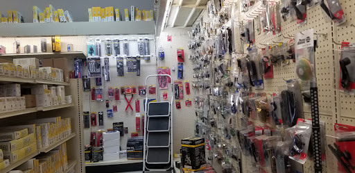 Auto Parts Store «NAPA Auto Parts - Fairfax Auto Parts Inc», reviews and photos, 23070 Oakgrove Rd, Sterling, VA 20166, USA