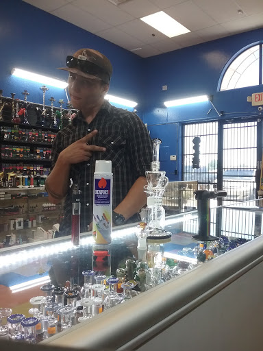 Tobacco Shop «Waves Smoke & Vapes», reviews and photos, 6740 E University Dr #103, Mesa, AZ 85205, USA