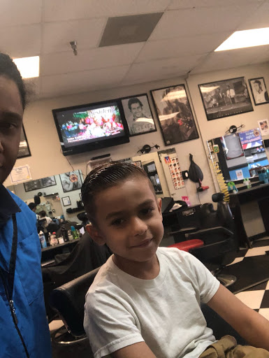 Barber Shop «DaShop Barber Shop», reviews and photos, 9521 S Orange Blossom Trail, Orlando, FL 32837, USA