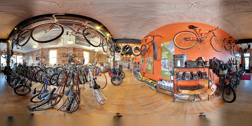 Bicycle Store «Ichi Bike», reviews and photos, 311 E Walnut St, Des Moines, IA 50309, USA