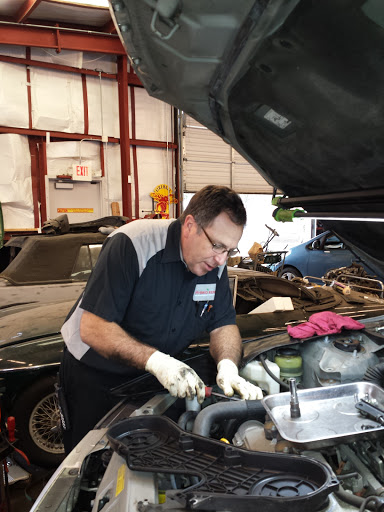 Auto Repair Shop «Atlanta Hybrid Repair», reviews and photos, 5630 Peachtree Blvd, Atlanta, GA 30341, USA