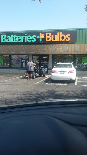 Car Battery Store «Batteries Plus Bulbs», reviews and photos, 4435 Lafayette Rd, Indianapolis, IN 46254, USA