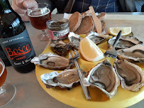 Plats et boissons du Restaurant de fruits de mer Dégustation Tonneau Huîtres et Moules à Le Vivier-sur-Mer - n°18