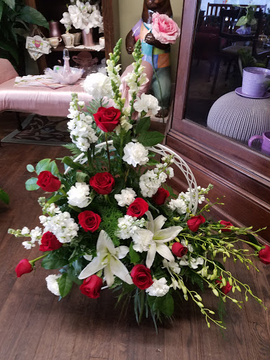 Florist «Lily & Vine floral Design», reviews and photos, 405 Migeon Ave, Torrington, CT 06790, USA