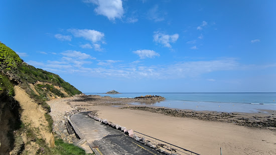 Vallees Beach