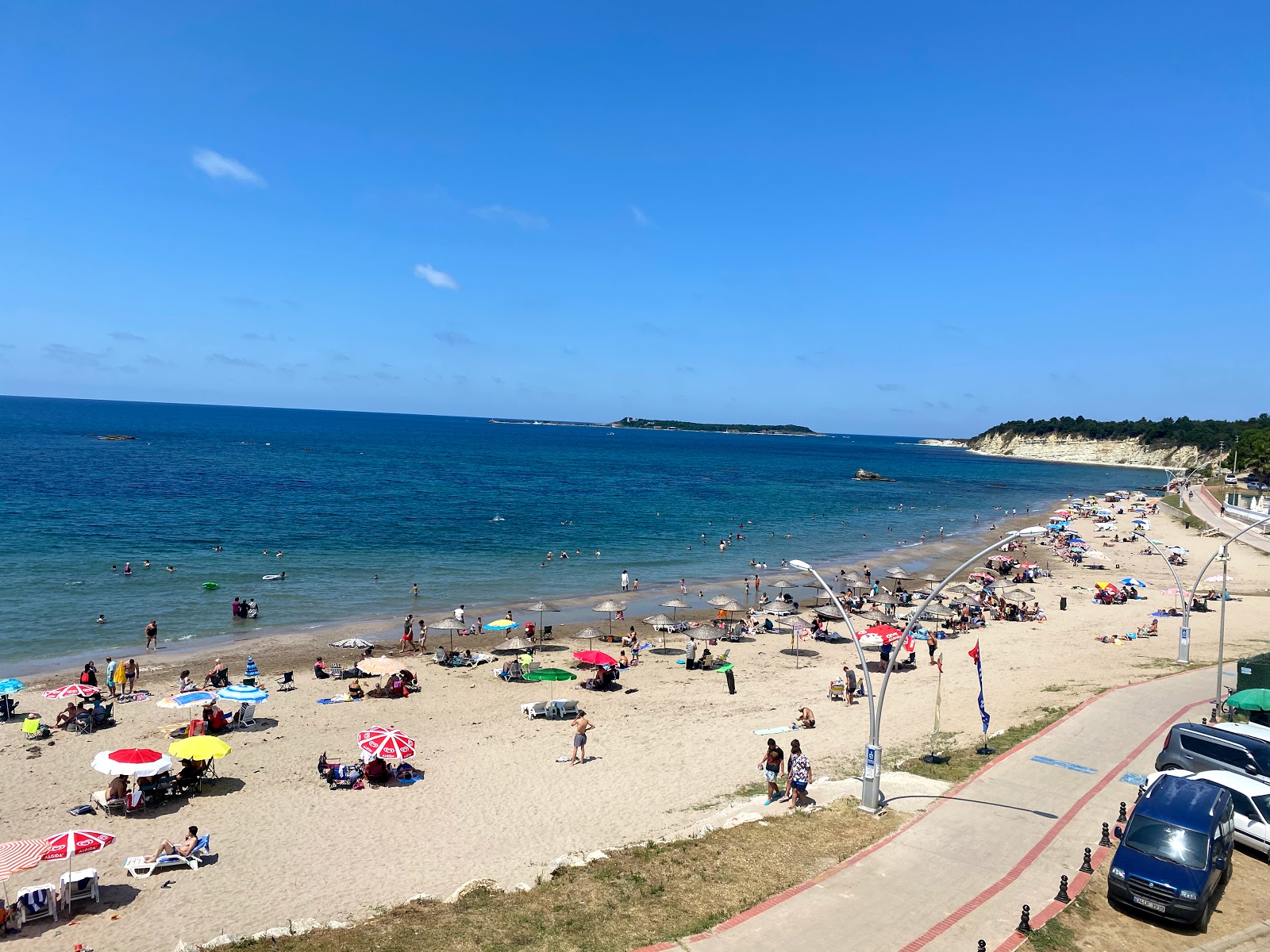 Cebeci Radio Plaj'in fotoğrafı parlak kum yüzey ile