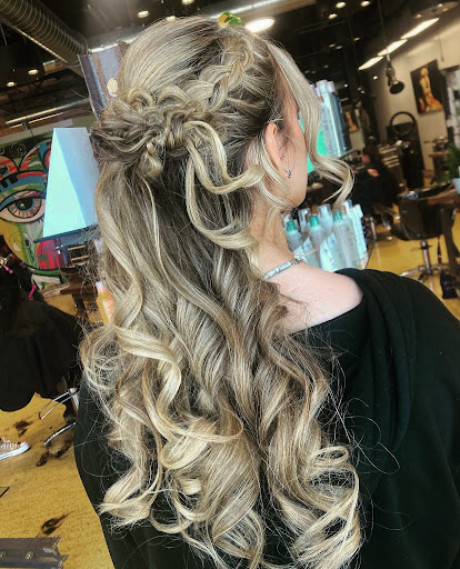 Hair Salon «Liquid Hair Salon», reviews and photos, 1020 NJ-18, East Brunswick, NJ 08816, USA