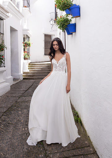 Bridal Shop «The Cinderella Shoppe Bridal and Prom», reviews and photos, 768 W Lumsden Rd, Brandon, FL 33511, USA