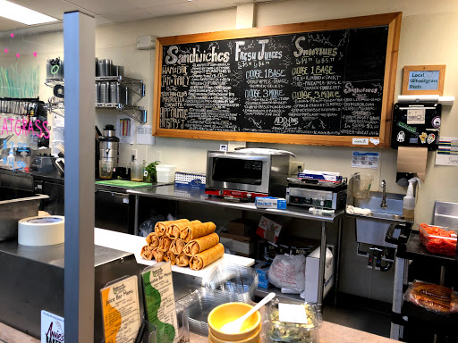 Grocery Store «Hendersonville Community Co-op and Deli», reviews and photos, 60 S Charleston Ln, Hendersonville, NC 28792, USA