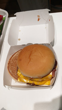 Cheeseburger du Restauration rapide McDonald's Pontarlier - n°13
