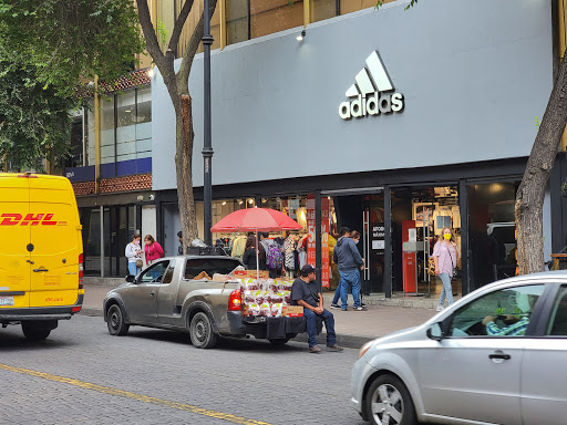 adidas Store Mexico City, Av. 5 de mayo 49