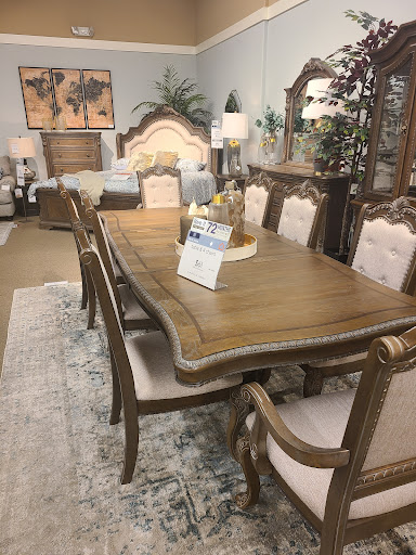 Furniture Store «Ashley HomeStore», reviews and photos, 905 Perimeter Dr, Schaumburg, IL 60173, USA