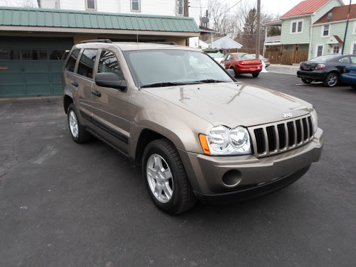 Used Car Dealer «Myers Auto Exchange», reviews and photos, 124 W Main St, Mount Joy, PA 17552, USA