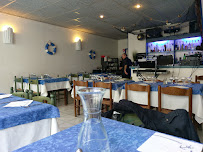 Atmosphère du Restaurant grec Le Mykonos à Décines-Charpieu - n°1