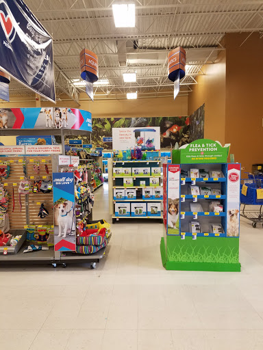 Pet Supply Store «PetSmart», reviews and photos, 4601 Outer Loop, Louisville, KY 40219, USA