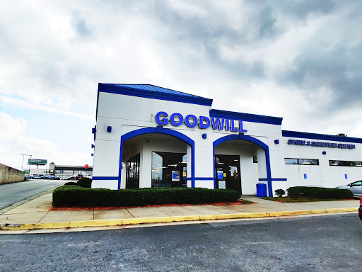 Thrift Store «Goodwill of North Georgia: Snellville Store and Donation Center», reviews and photos, 2340 Ronald Reagan Pkwy, Snellville, GA 30078, USA