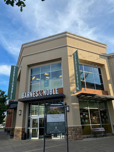 Book Store «Barnes & Noble», reviews and photos, 7227 SW Bridgeport Rd, Tigard, OR 97224, USA