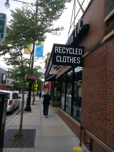 Used Clothing Store «Crossroads Trading Co.», reviews and photos, 2711 N Clark St, Chicago, IL 60614, USA