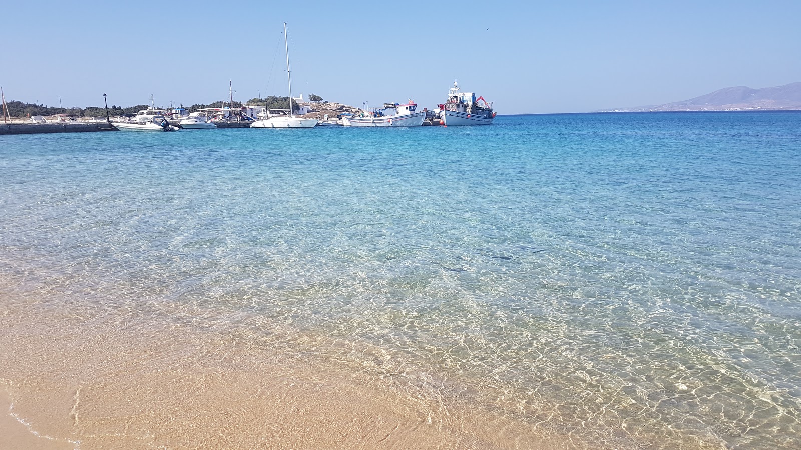 Foto de Playa de Agia Anna y el asentamiento