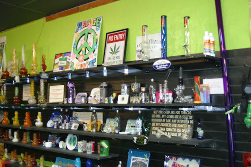 Tobacco Shop «Hypnotized Smoke Shop», reviews and photos, 2967 Patterson Rd, Florissant, MO 63031, USA