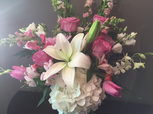 Florist «Design n Bloom», reviews and photos, 4157 Cashell Glen, Eagan, MN 55122, USA