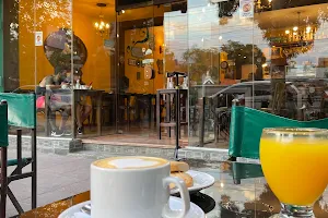 León Café Bar image