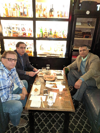 Liquor Store «Wine Chateau», reviews and photos, 1021 St George Ave #1, Colonia, NJ 07067, USA