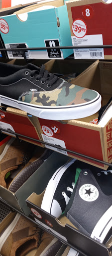 Shoe Store «Famous Footwear», reviews and photos, 9163 E Stockton Blvd, Elk Grove, CA 95624, USA