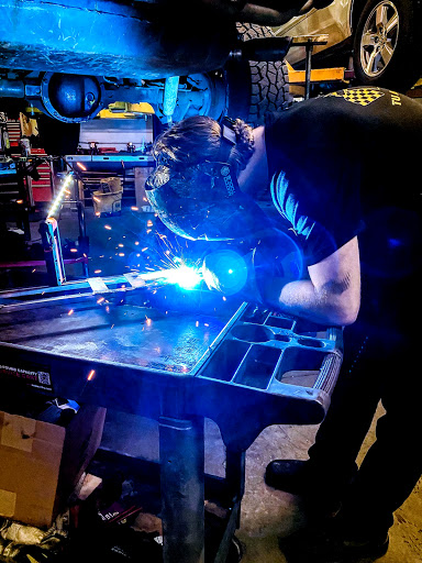 Transmission Shop «Transmissions Unlimited & General Auto Repair», reviews and photos, 21550 NW Nicholas Ct, Hillsboro, OR 97124, USA