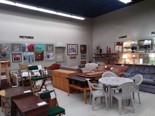 Thrift Store «South Hill Goodwill», reviews and photos, 12915 Meridian E, Puyallup, WA 98373, USA