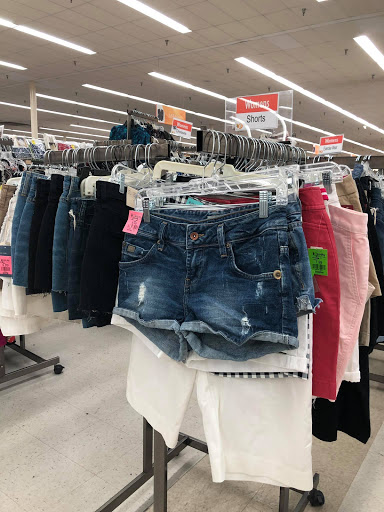Thrift Store «B-thrifty - The Super Thrift Store», reviews and photos, 13412 Jefferson Davis Hwy, Woodbridge, VA 22191, USA