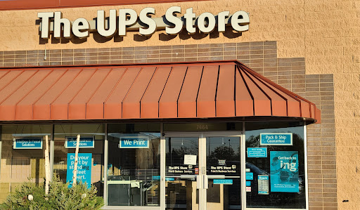 Shipping and Mailing Service «The UPS Store», reviews and photos, 7964 Brooklyn Blvd, Brooklyn Park, MN 55445, USA