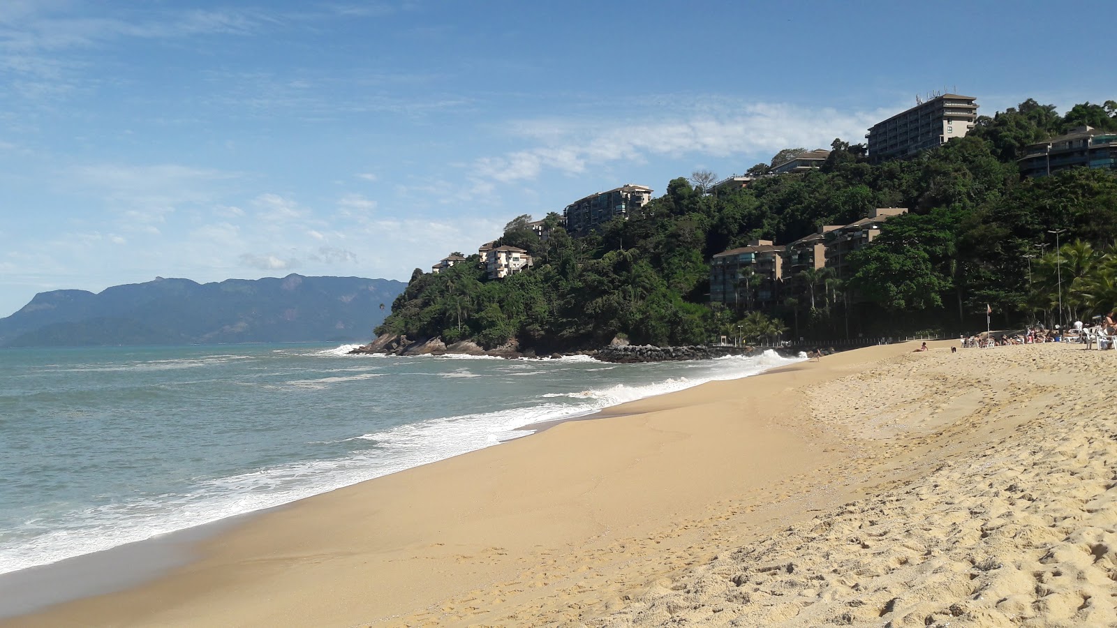 Foto av Garatucaia stranden och bosättningen